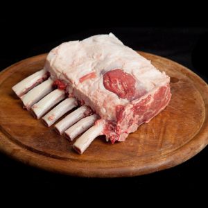 צלעות טלה קרה מגולפות